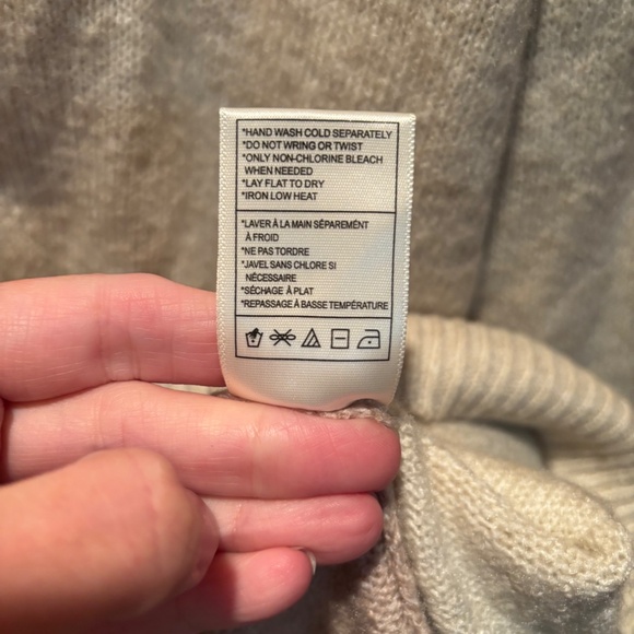 BB Dakota Study Date 2 Tone Color Block Boyfriend Cardigan in Cream/Camel Large - Picture 6 of 6